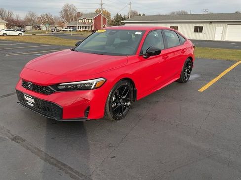 Used 2025 Honda Civic Sport image 3