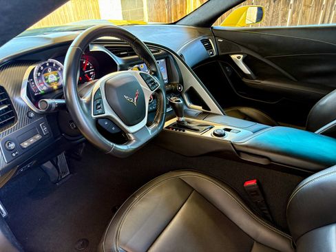 Used 2018 Chevrolet Corvette Stingray Convertible RWD image 26