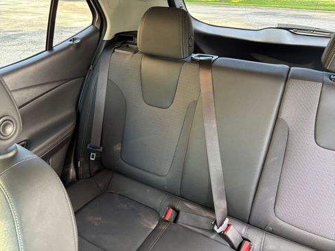 Used 2025 Buick Encore GX Preferred FWD image 34