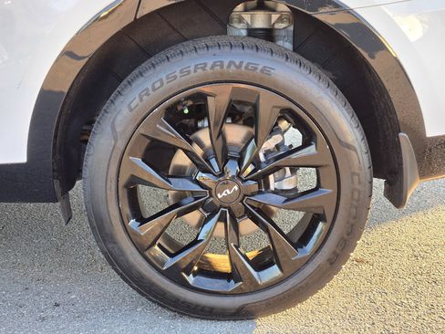 Used 2023 Kia Sorento SX AWD/4WD image 17