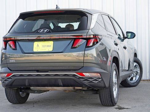 Used 2023 Hyundai Tucson SE image 4