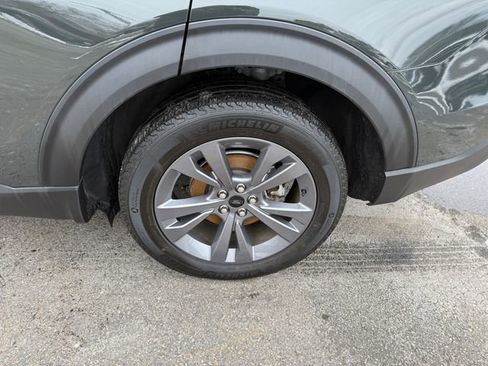 Used 2022 Ford Explorer XLT w/ Equipment Group 202A image 21