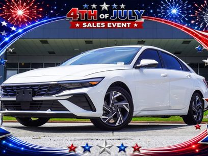 Used 2025 Hyundai Elantra Limited w/ Cargo Package