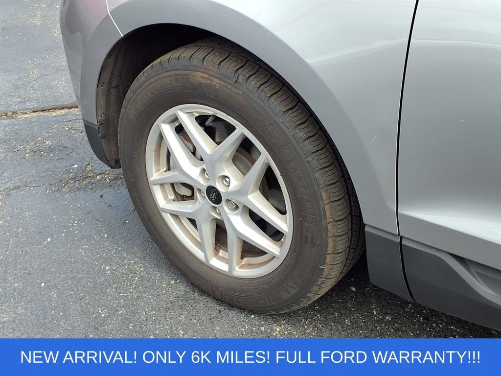 Certified 2024 Ford Edge SEL w/ Convenience Package AWD/4WD image 9