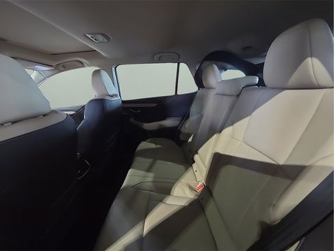 Used 2025 Subaru Outback Limited image 6