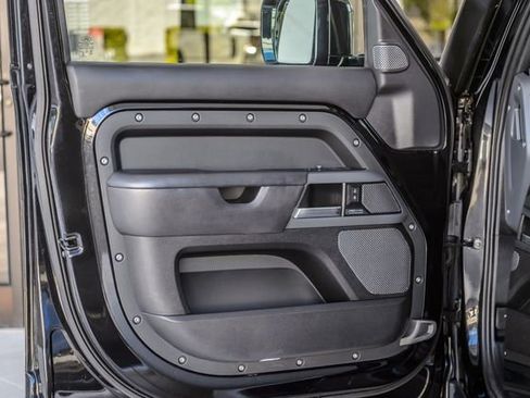 Used 2020 Land Rover Defender 110 X AWD/4WD image 55