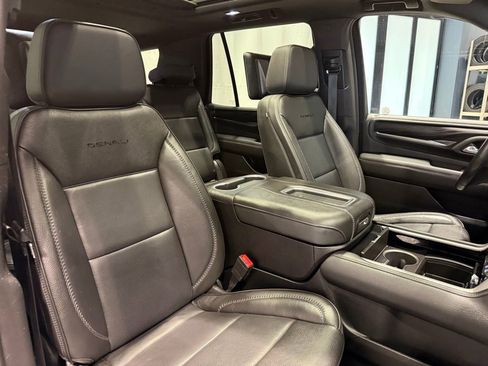 Used 2021 GMC Yukon Denali w/ Denali Ultimate Package image 33