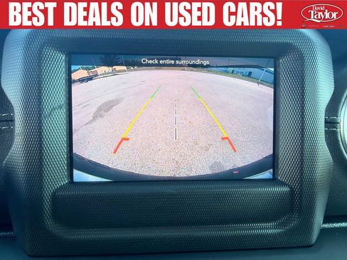 Used 2018 Jeep Wrangler Unlimited Sahara AWD/4WD image 13