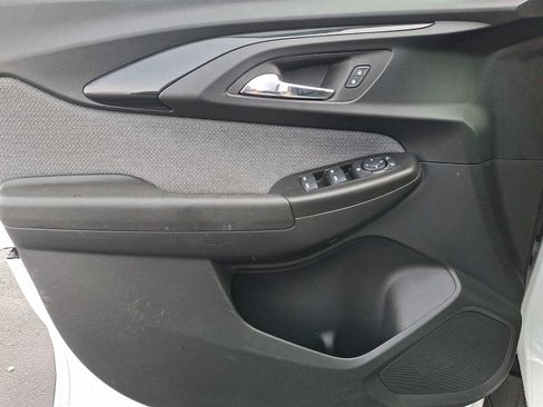 Used 2023 Chevrolet TrailBlazer LT image 12