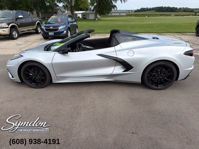 Used 2026 Chevrolet Corvette Stingray Convertible RWD image 7
