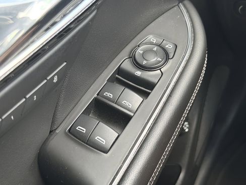 Used 2023 Buick Envision Essence w/ Sport Touring Package FWD image 19