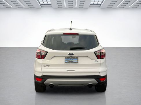 Certified 2017 Ford Escape SE image 4