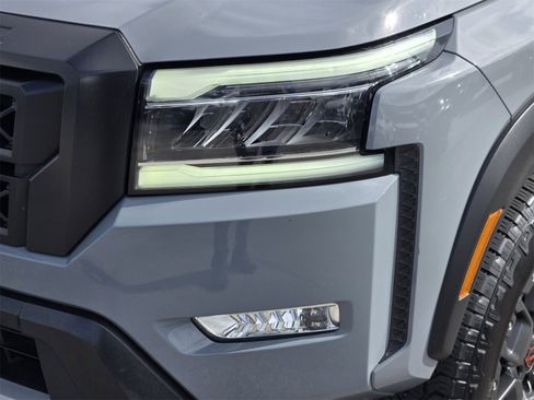 Used 2023 Nissan Frontier PRO-4X w/ Pro-4X Premium Package image 9