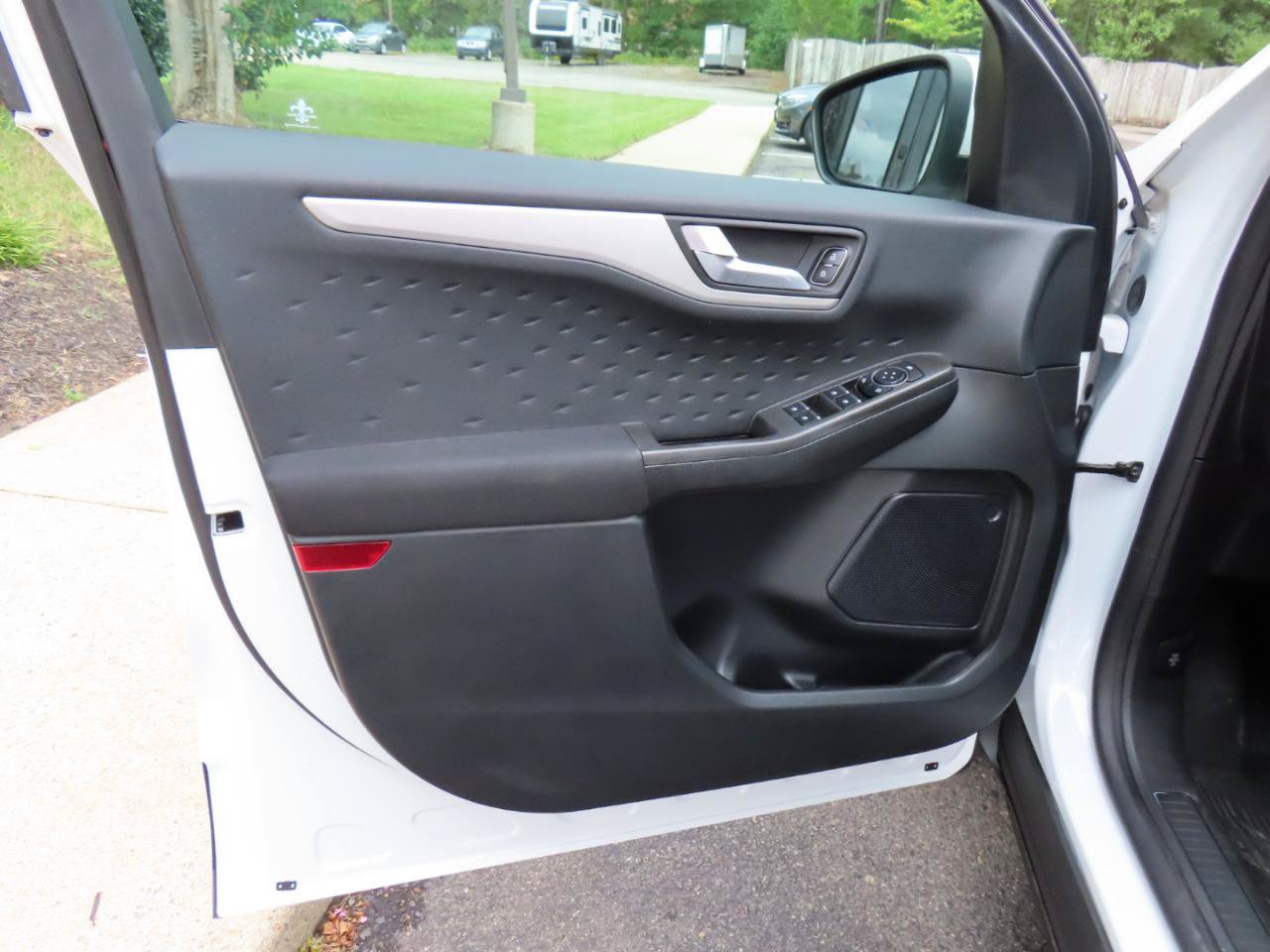 Used 2020 Ford Escape SE FWD image 16