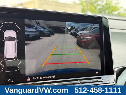 Used 2024 Volkswagen Atlas Cross Sport SE FWD image 19