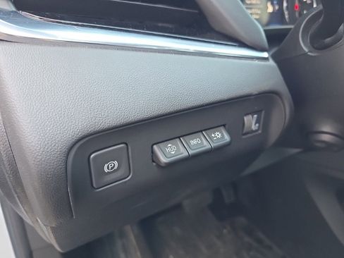 Used 2024 Buick Enclave Avenir w/ Avenir Technology Package image 20