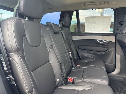 New 2026 Volvo XC90 B6 Ultra w/ Protection Package image 13