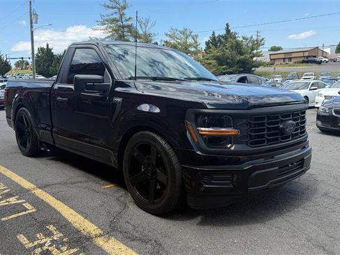 Used 2025 Ford F150 XL RWD image 3