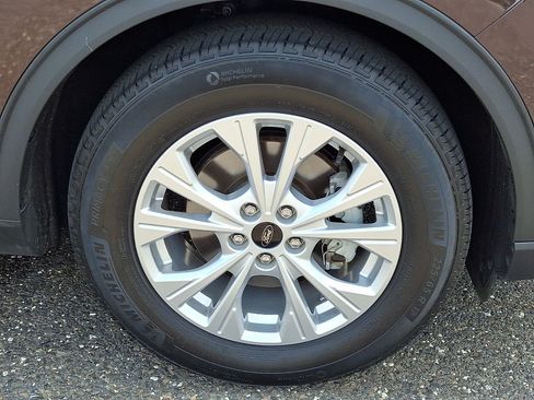 Certified 2023 Ford Escape Active w/ Cold Weather Package FWD image 8