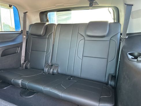 Used 2019 Chevrolet Tahoe LT AWD/4WD image 17