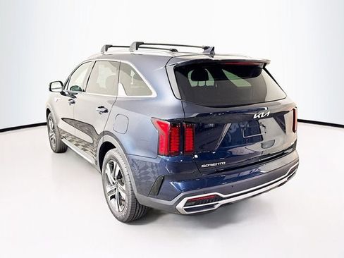 Certified 2023 Kia Sorento EX AWD/4WD image 7