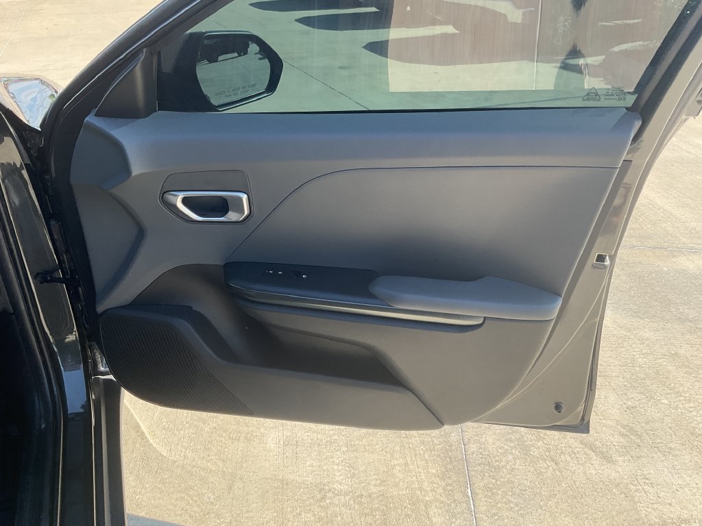 Used 2025 Kia K4 FWD image 16