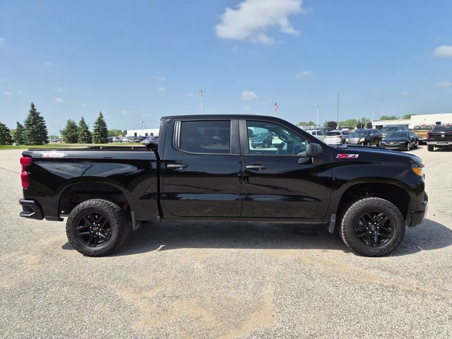 Used 2023 Chevrolet Silverado 1500 Custom Trail Boss AWD/4WD image 4