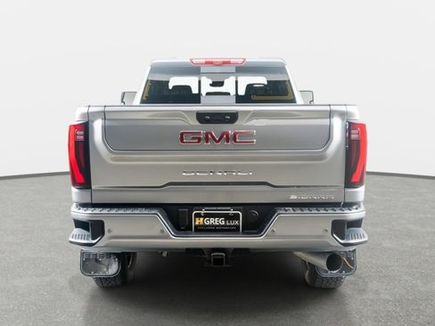 Used 2025 GMC Sierra 3500 Denali w/ Denali Reserve Package AWD/4WD image 11