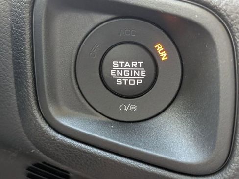 New 2025 Jeep Gladiator Sport AWD/4WD image 26