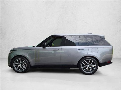 Certified 2025 Land Rover Range Rover SE AWD/4WD image 9