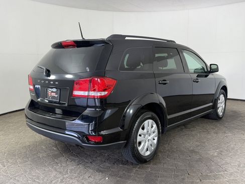 Used 2019 Dodge Journey SE FWD image 9