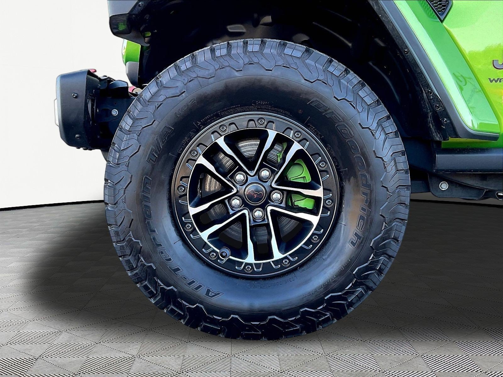 Used 2025 Jeep Wrangler Unlimited Rubicon AWD/4WD image 32