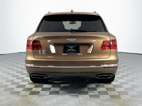 Certified 2017 Bentley Bentayga AWD/4WD image 10