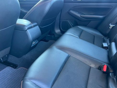 Used 2022 Nissan Altima 2.5 SR image 12