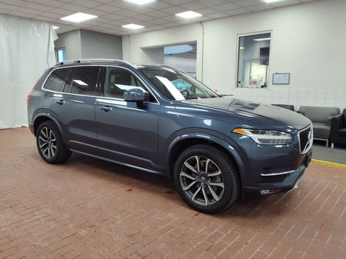 Used 2019 Volvo XC90 T6 Momentum w/ Protection Package Premier image 7