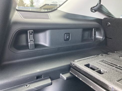 New 2025 Ford Bronco Sport Outer Banks w/ Sasquatch Outer Banks Package image 38