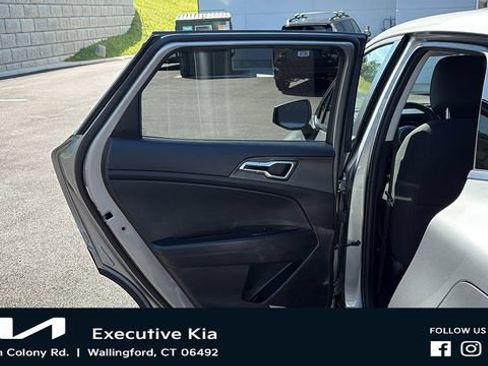 Certified 2023 Kia Sportage LX AWD/4WD image 20