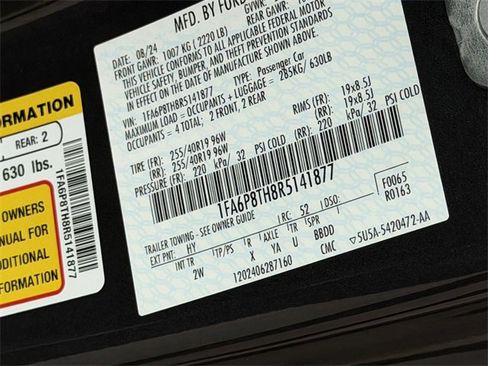 Used 2024 Ford Mustang Coupe image 27