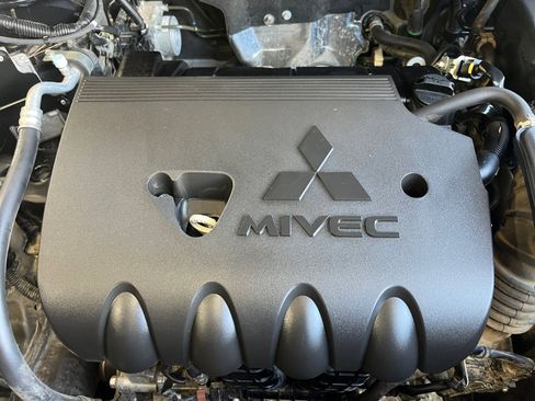 Used 2015 Mitsubishi Outlander ES FWD image 22