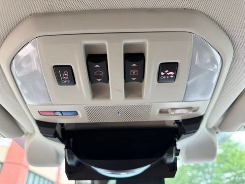 Used 2020 Subaru Ascent Touring AWD/4WD image 43