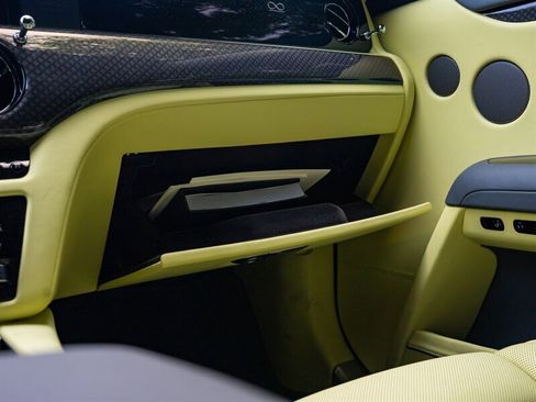 Used 2024 Rolls-Royce Ghost Black Badge image 33