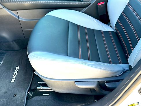 Used 2024 Nissan Kicks SR w/ SR Premium Package image 15