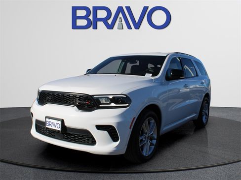 Used 2024 Dodge Durango GT image 9