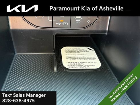New 2026 Kia Sorento EX w/ EX Premium Package AWD/4WD image 17