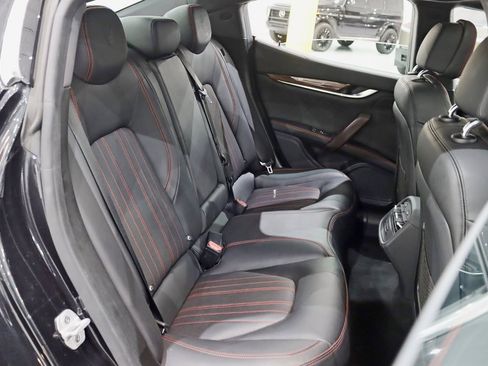 Used 2019 Maserati Ghibli S GranLusso image 30