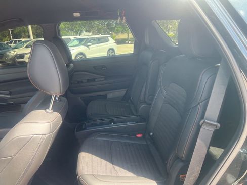 Certified 2025 Nissan Pathfinder Rock Creek AWD/4WD image 13