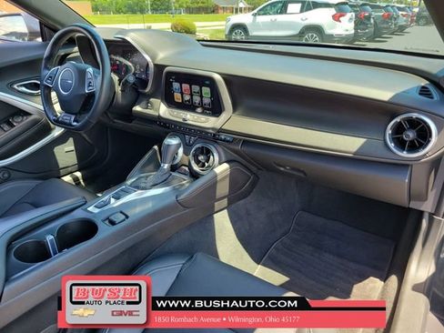 Used 2017 Chevrolet Camaro LT RWD image 25