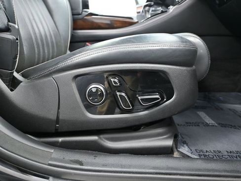 Used 2017 Genesis G90 3.3T Premium image 47