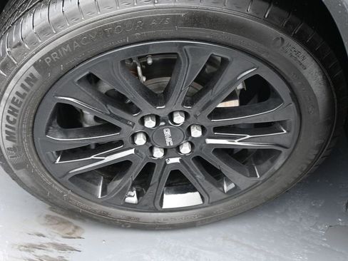 Used 2023 GMC Acadia SLE w/ Driver Convenience Package image 22