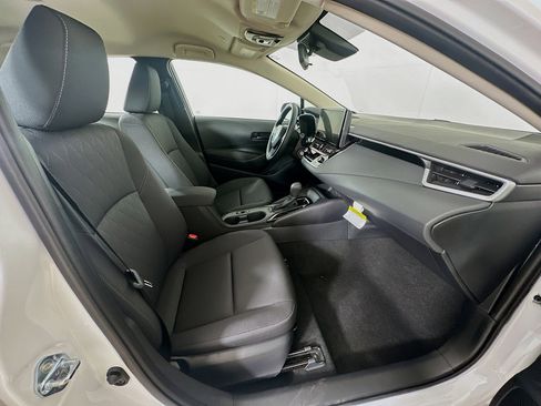 Used 2026 Toyota Corolla LE FWD image 30